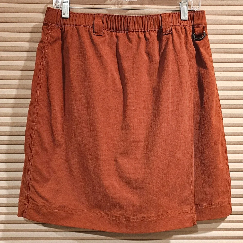 Duluth Trading Co Dry on the Fly Skort Burnt Orange Rust Women Medium 3237-97